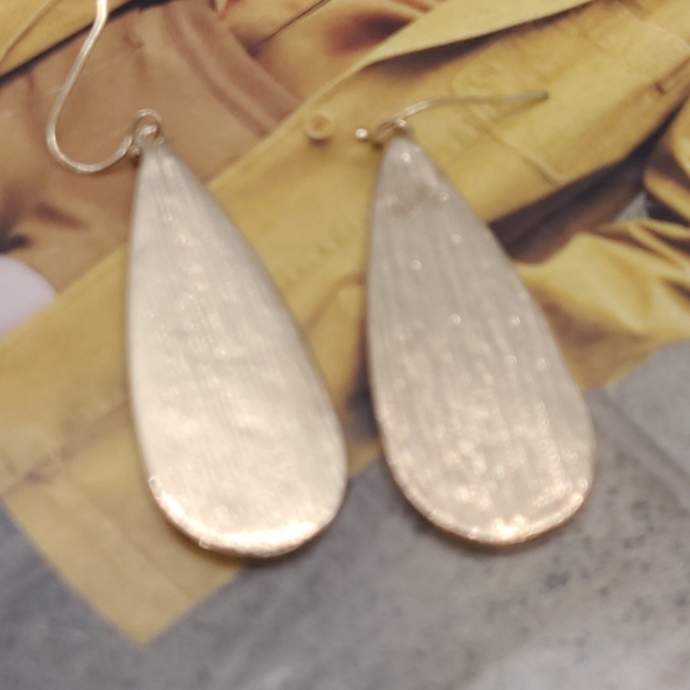 NWT Leather Python Print Gold Drop Earrings - Picture 11 of 13
